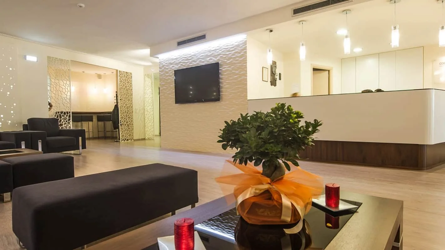 Cosmetic Derma Medicine Athens · Beauty Centers & Solarium · Ιλίσια