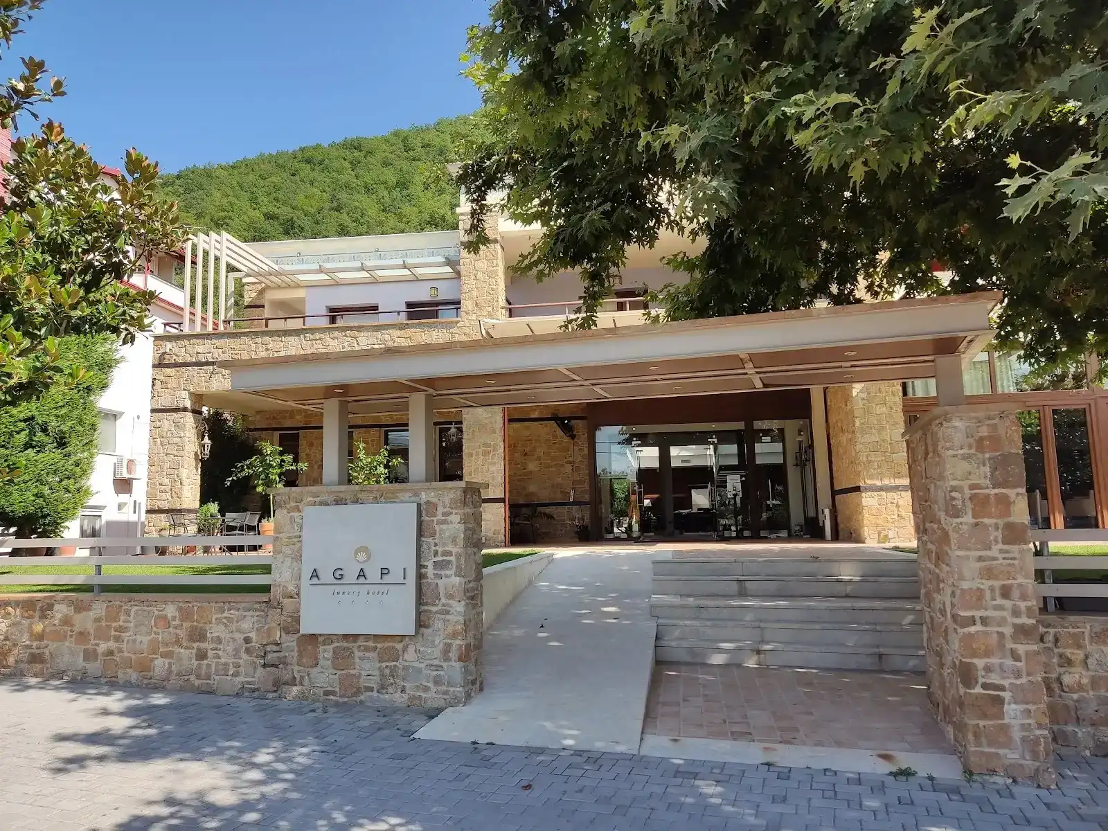 Agapi Luxury Hotel