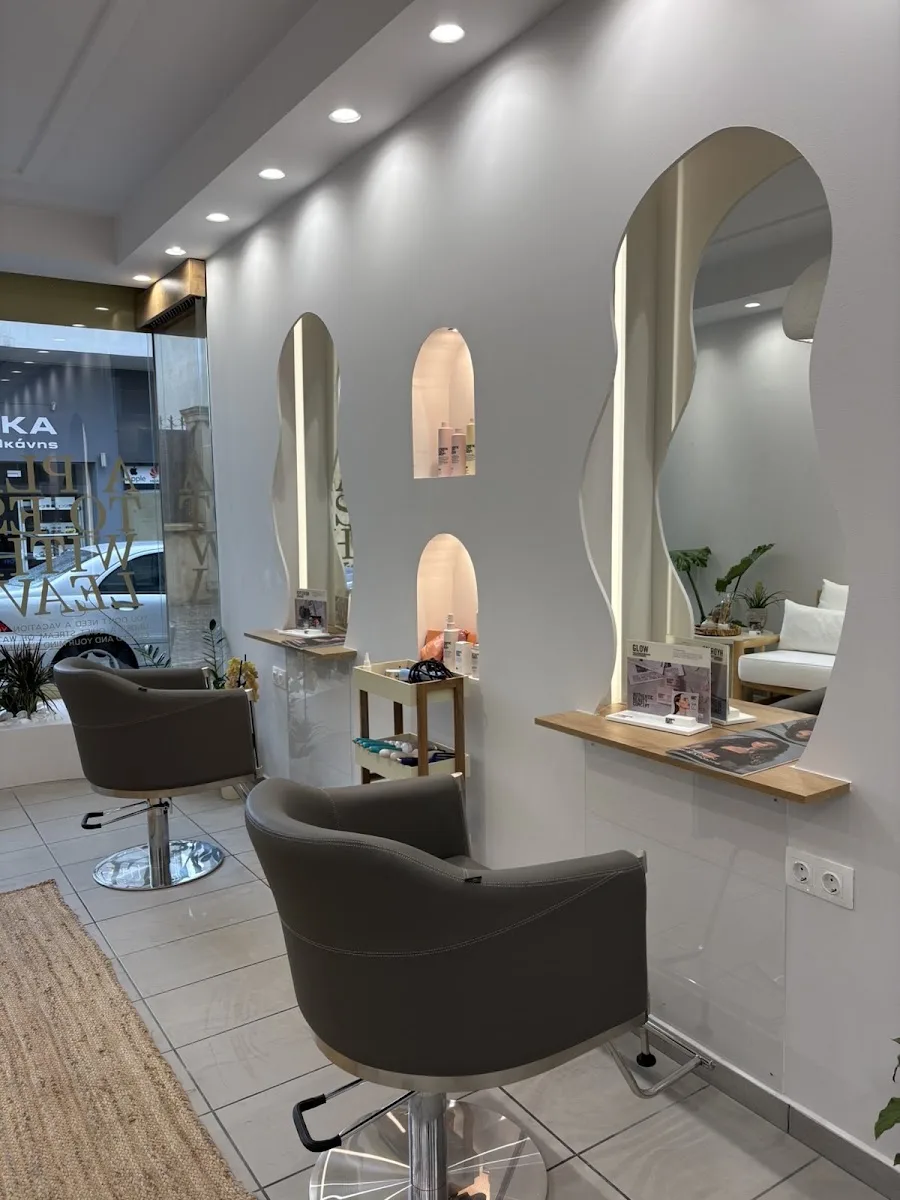Aqua Thera Hair & Head Spa