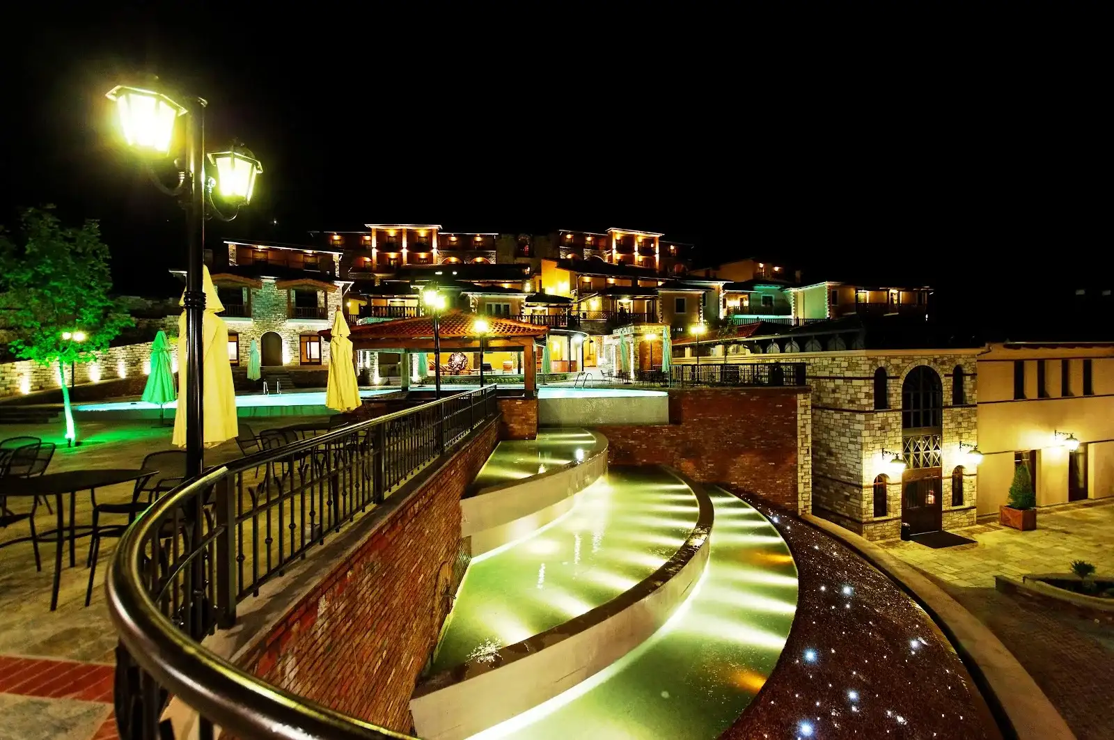 Kazarma Lake Resort & Spa hotel