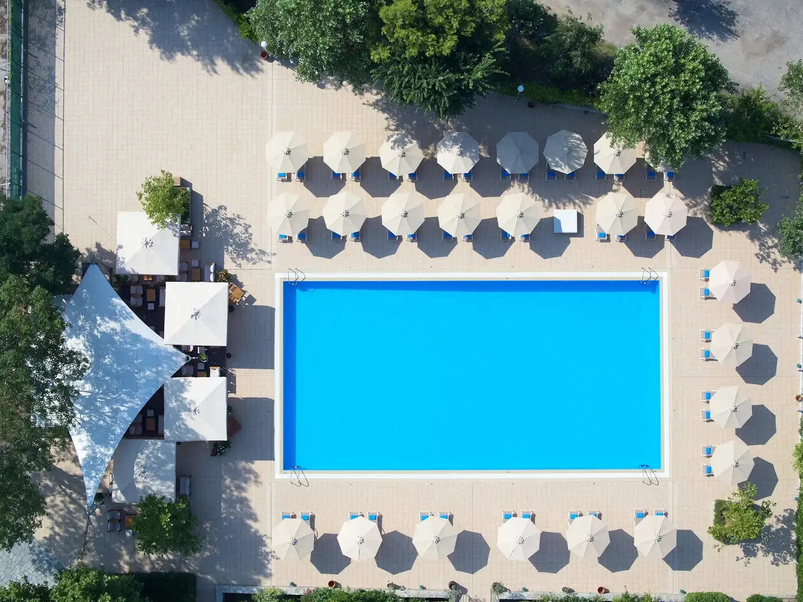 Lucy Hotel