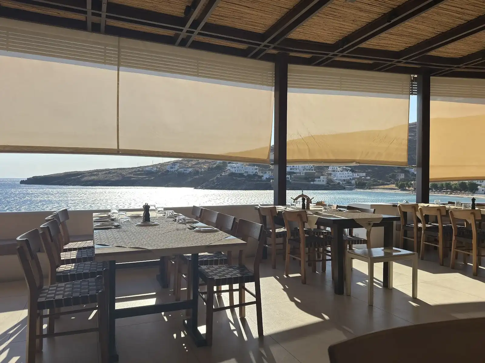 Ο Ντίνος