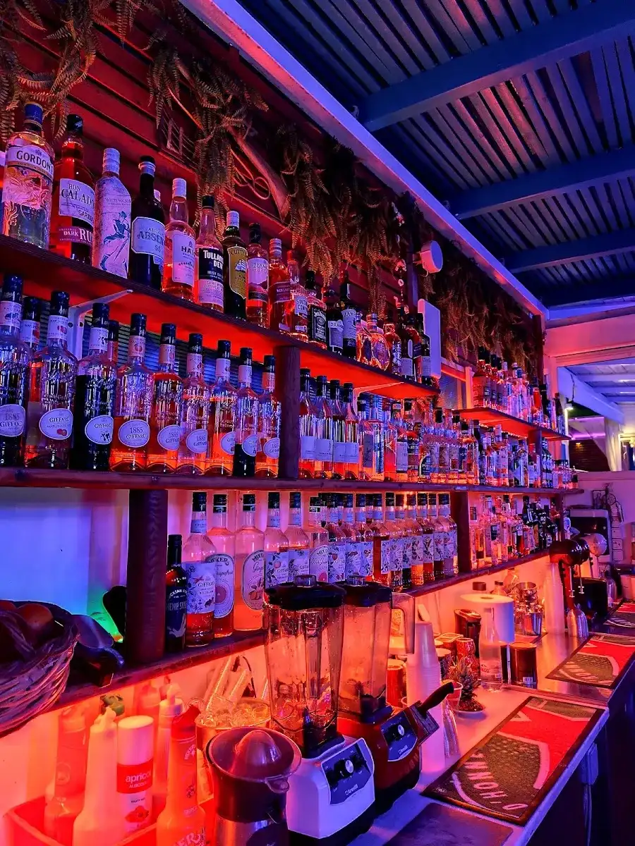 Ocean Beach Bar-Restaurant