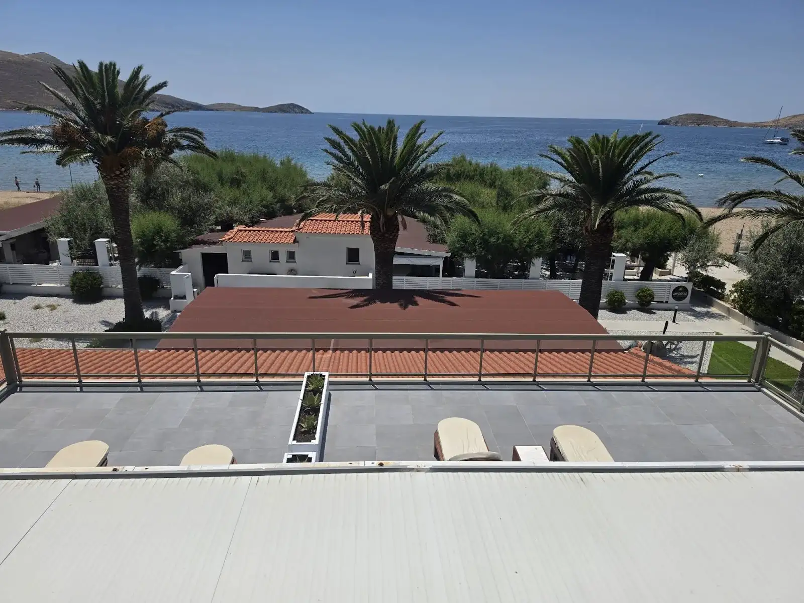 Platy Beach Hotel