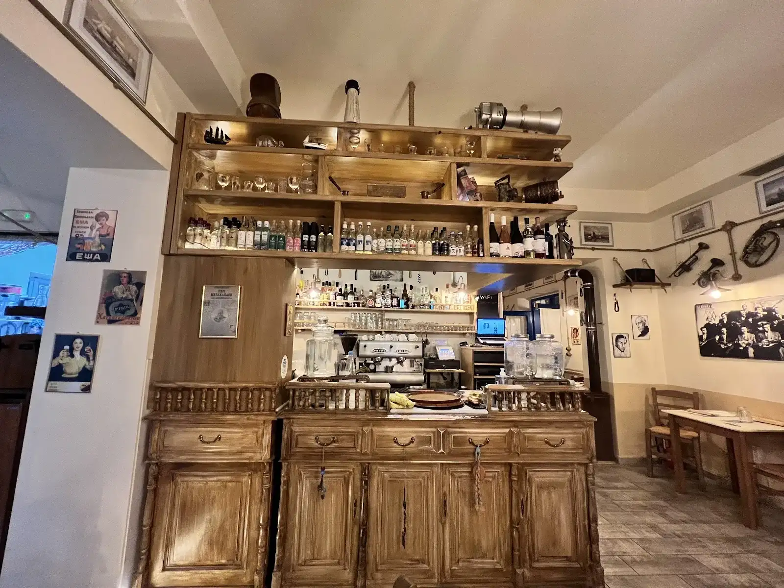Τα Ποστάλια του Αιγαίου