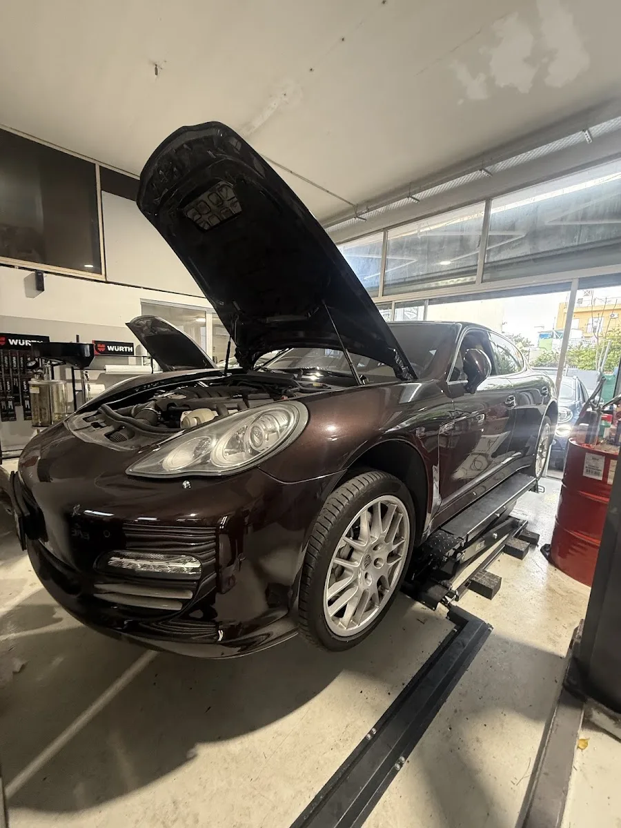 Autoworx Service | Συνεργείο Αυτοκινήτων | Άγιοι Ανάργυροι