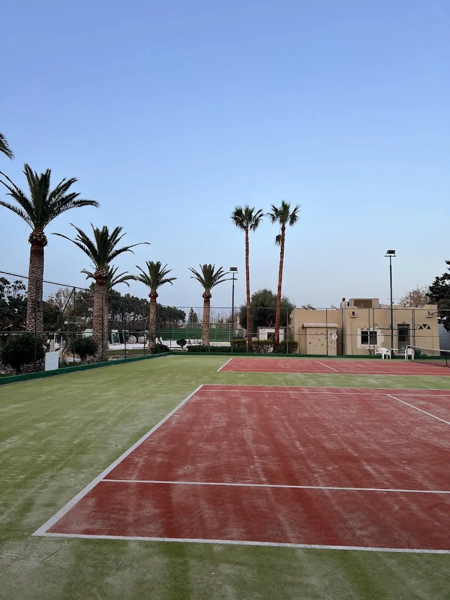 Baseline Sports Club - Tennis & Padel