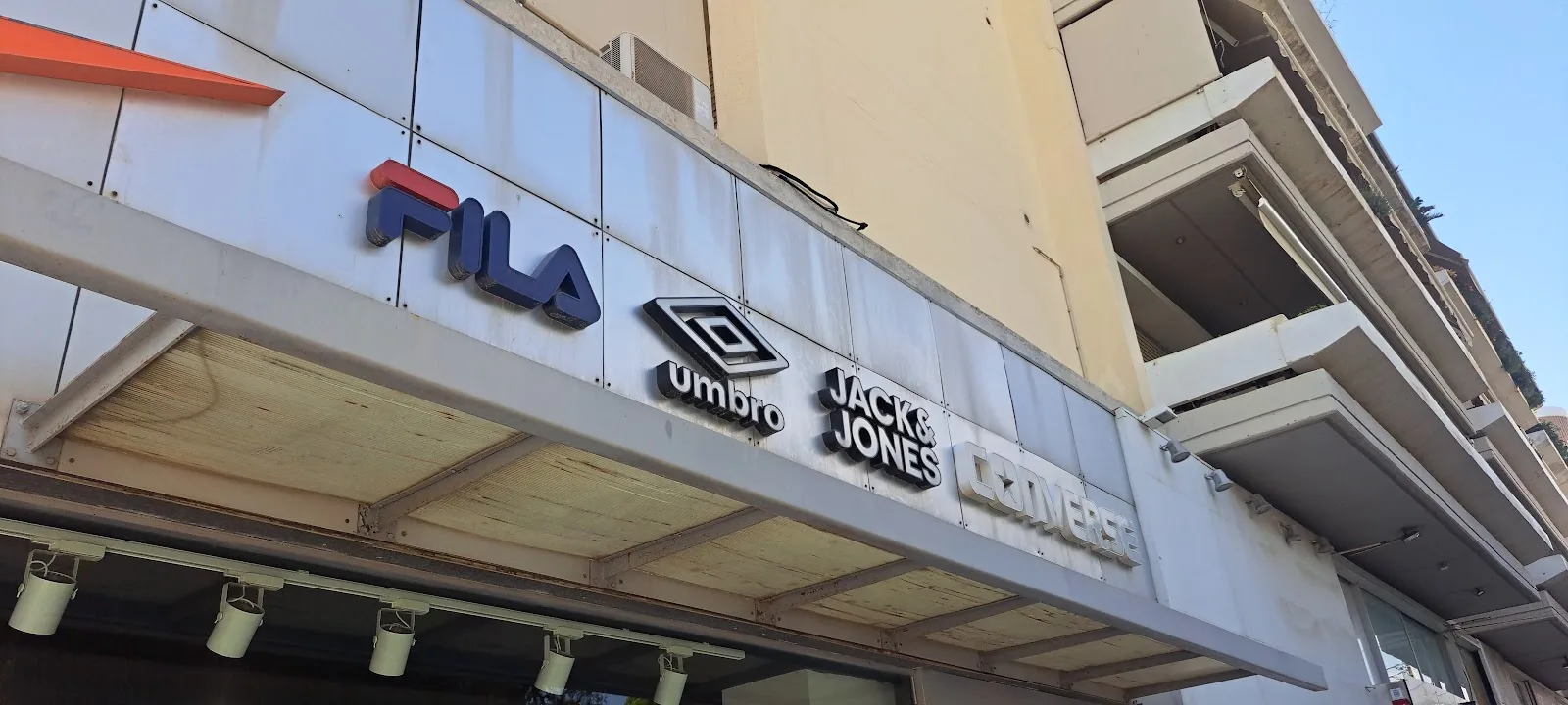 COLLECTIVE SPORT OUTLET