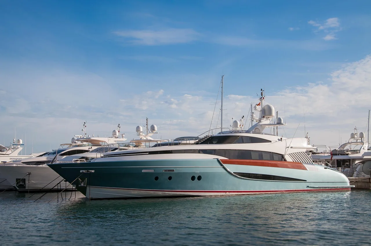 Greece Superyacht Charter