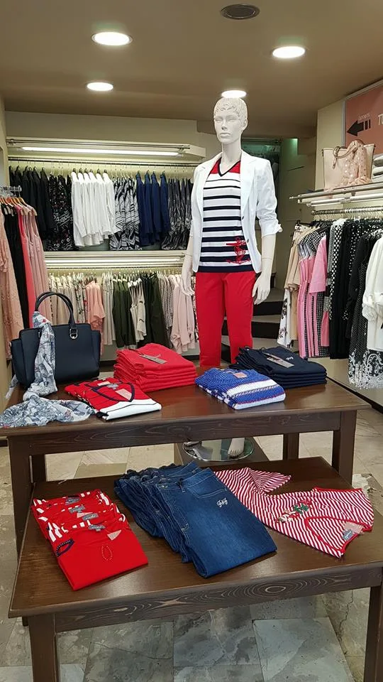 LADIES EXCLUSIVE