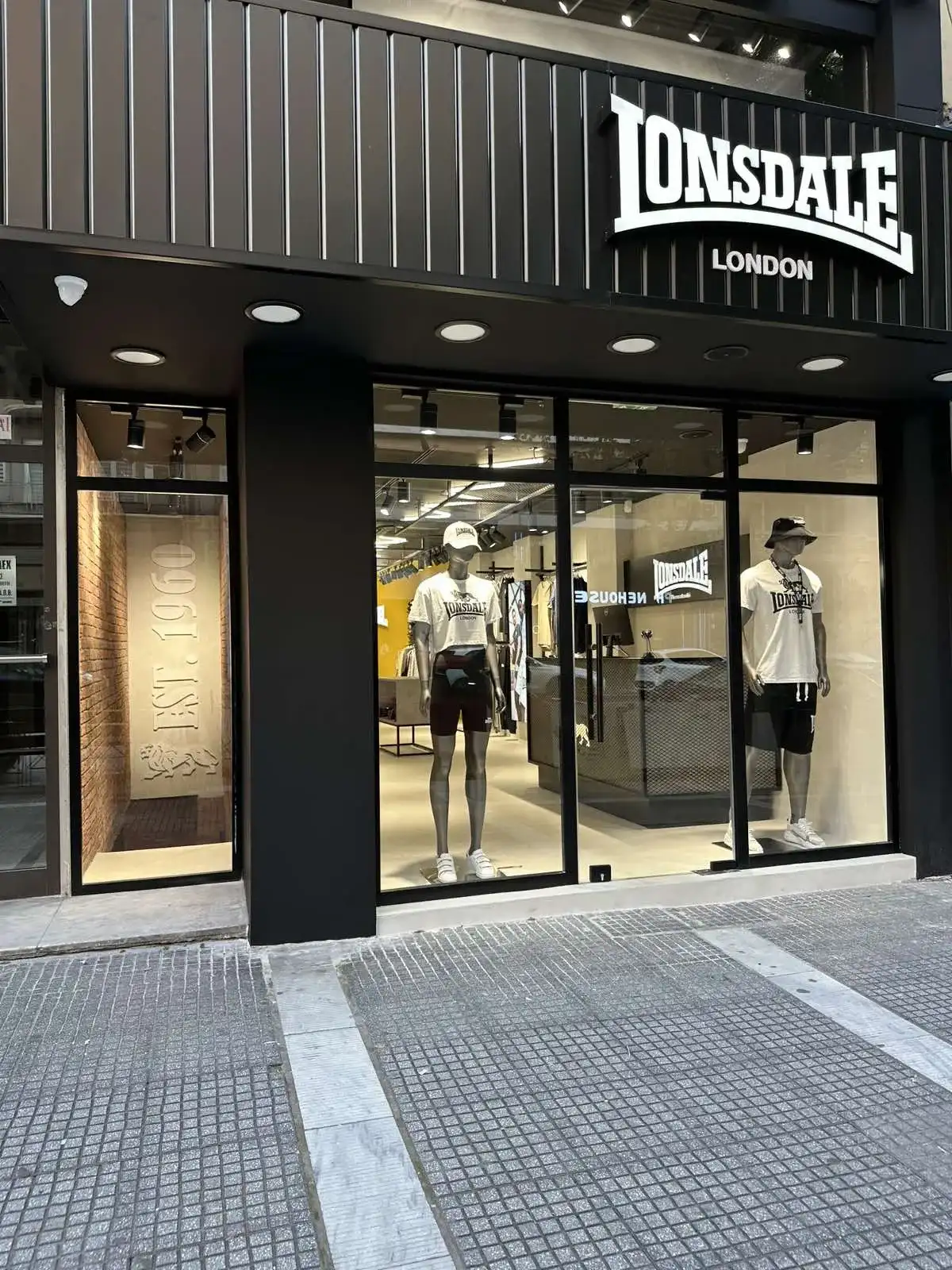 LONSDALE STORE