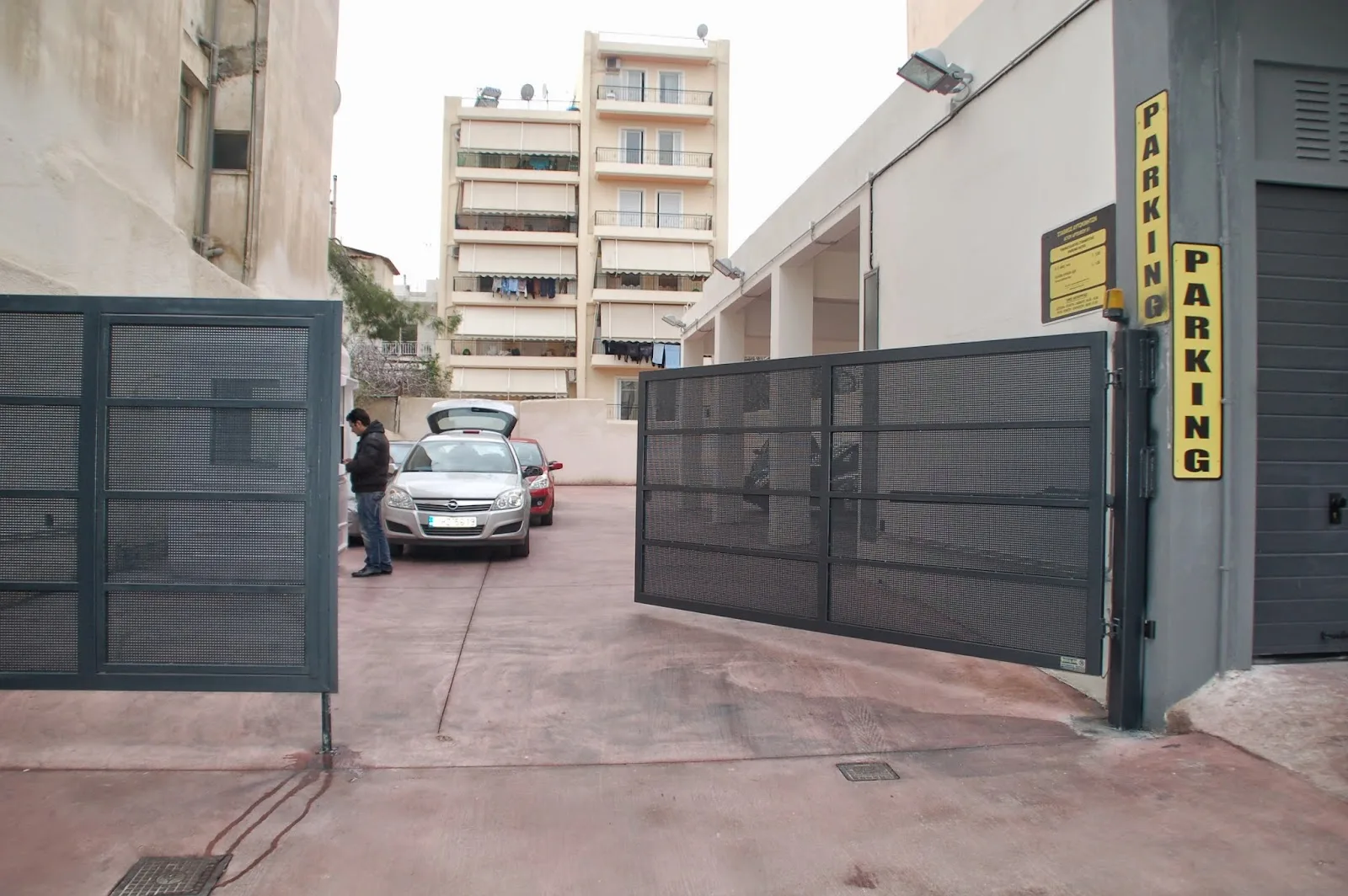 PARKING KORYDALLOS