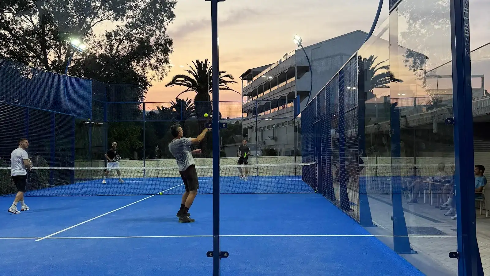 Pensos Tennis & Padel Company