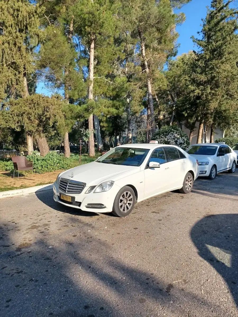 ΡΑΔΙΟΤΑΞΙ ΚΑΛΑΜΑΤΑΣ