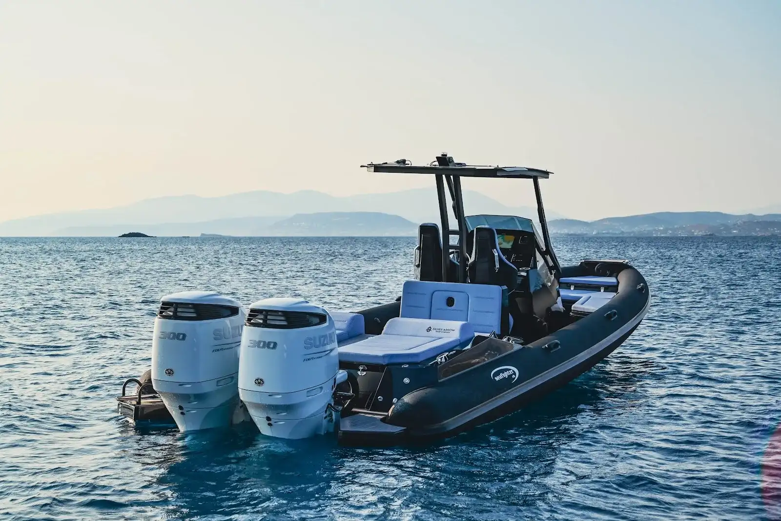 SILVER ARROW Boat Charters · Ναυτιλία & Σκάφη · Βούλα